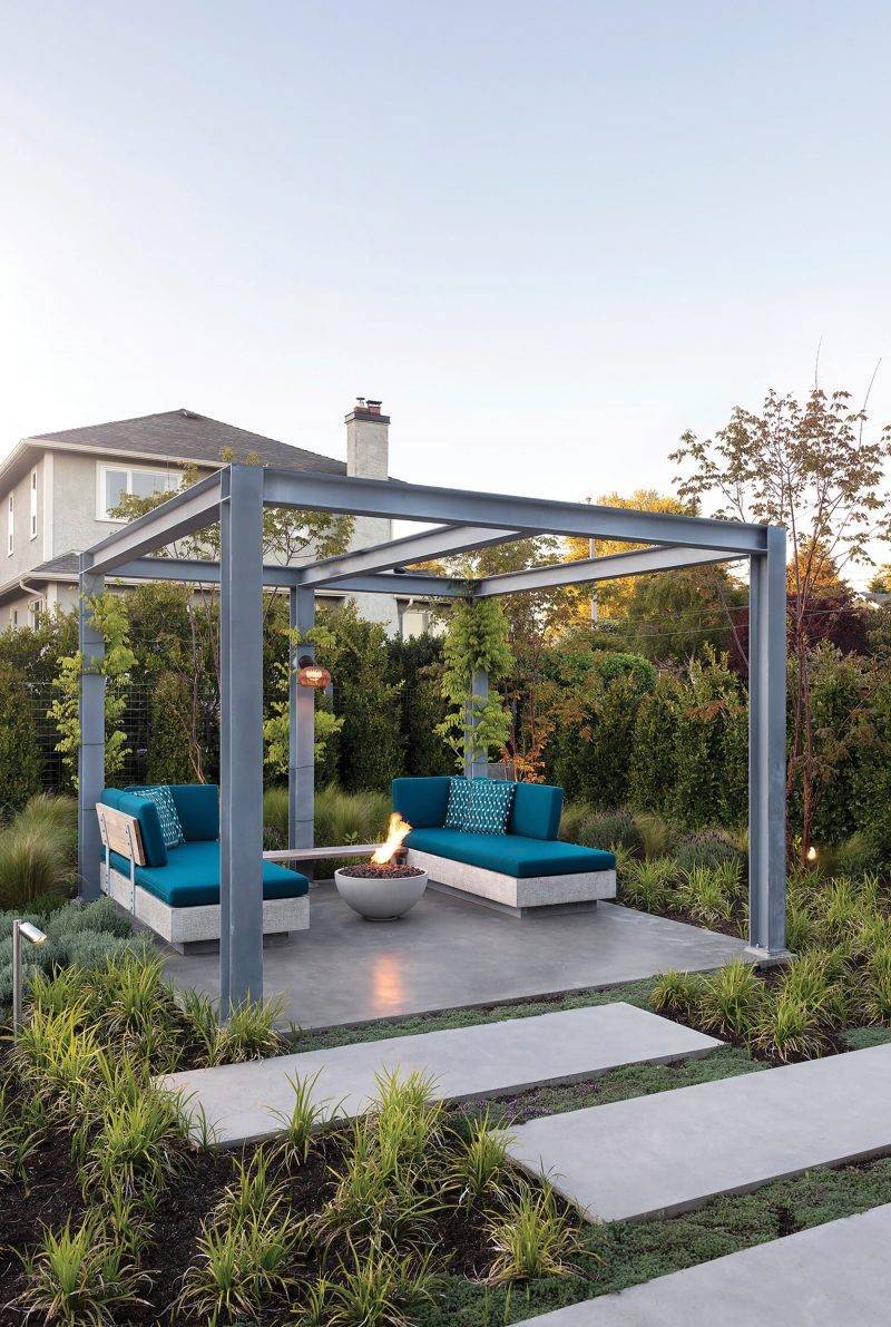 Pro tips for creating an outdoor oasis Summer Issue 2022