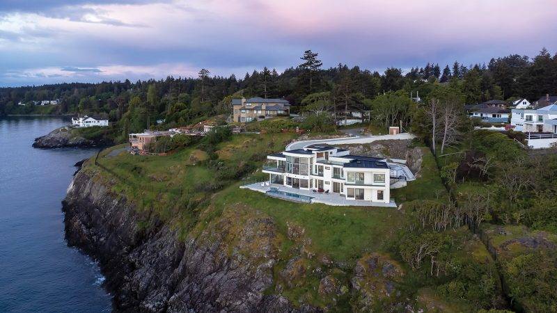 Life on the water - Spruce Fall 2022