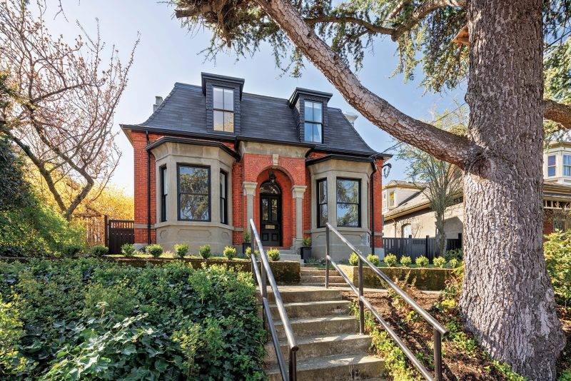 Labour of love - Spruce Winter Reno Issue 2022 2023