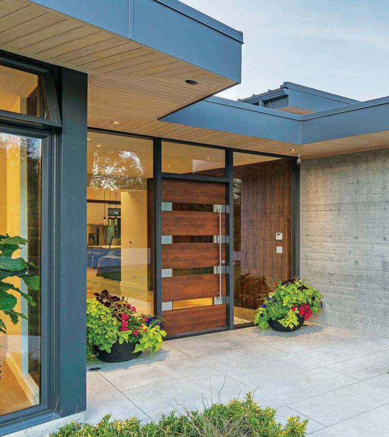 Spruce Spring Issue 2023 (Choosing the right front door)