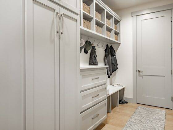 Embrace functional mudrooms design